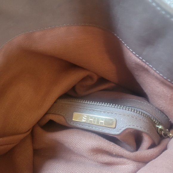 SHIH Leather Crossbody - Picture 5 of 6